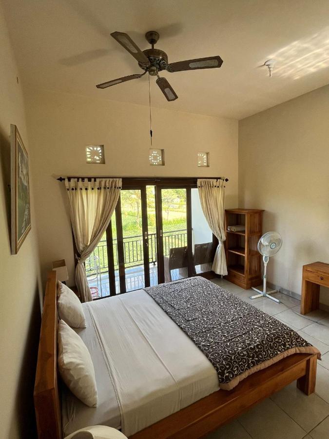 Mesari Homestay & Warung อาเม็ด ภายนอก รูปภาพ